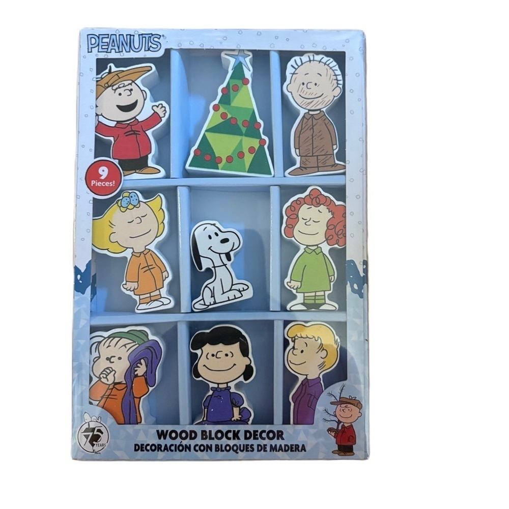 Peanuts Holiday Wood Block Decor Set NEW Snoopy Linus Sally Charlie Patty